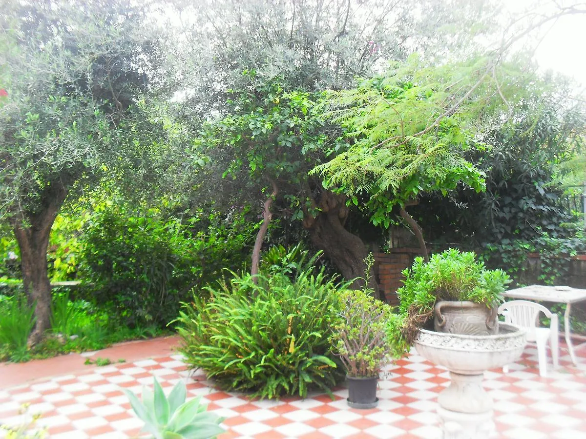 B&B Villa Lidia 아치레알레
